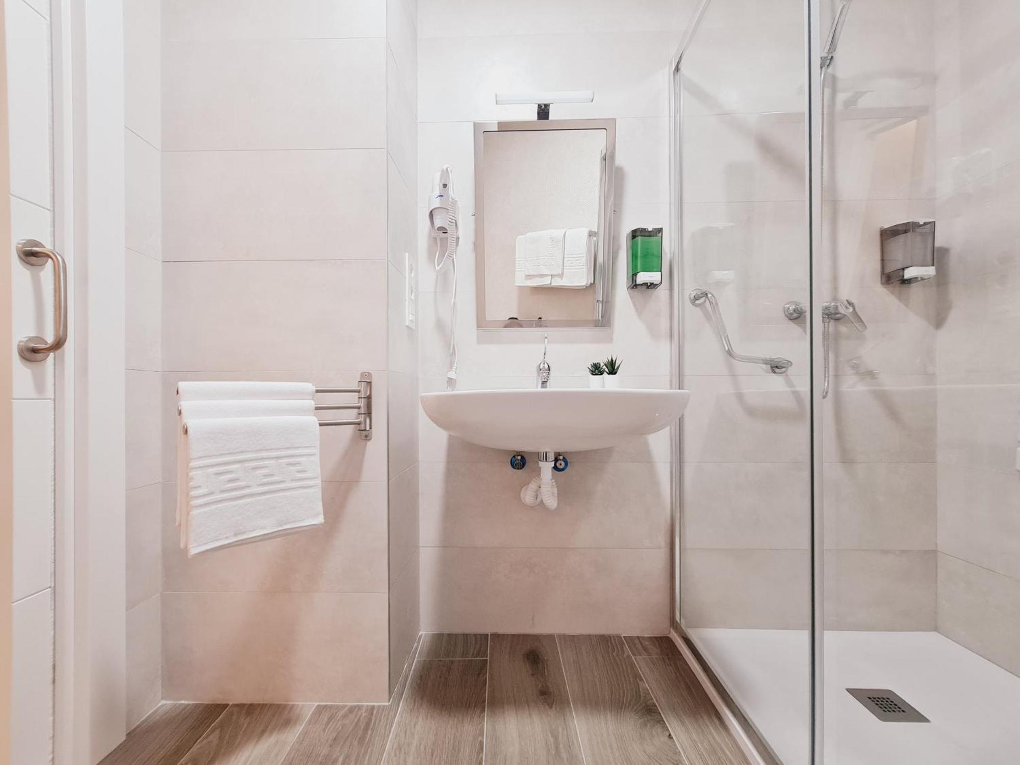 Bilbao Apartamentos Zorroza Esterno foto